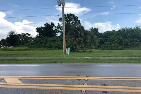 741 Milwakee Blvd, Lehigh Acres FL 33974