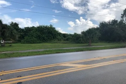 741 Milwakee Blvd, Lehigh Acres FL 33974
