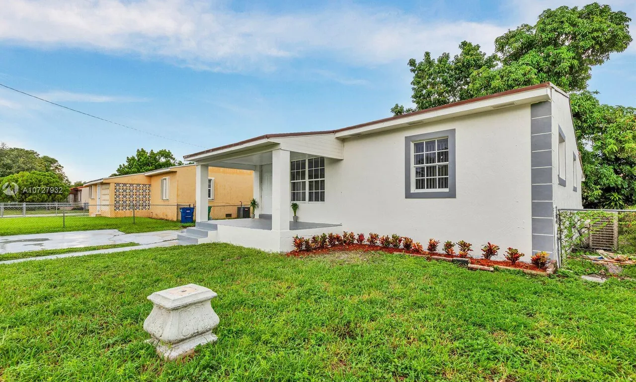 1385 NW 115th St, Miami FL 33167