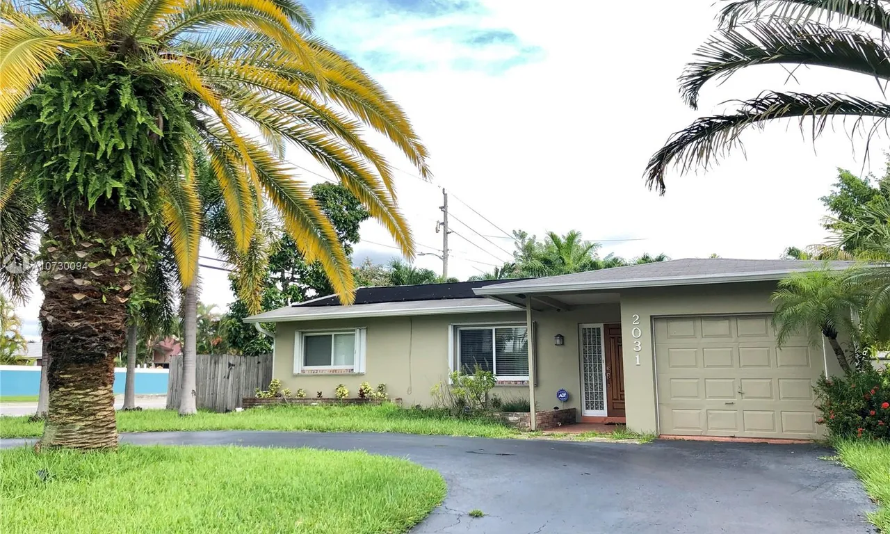 2031 NW 32nd St, Oakland Park FL 33309