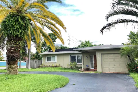 2031 NW 32nd St, Oakland Park FL 33309