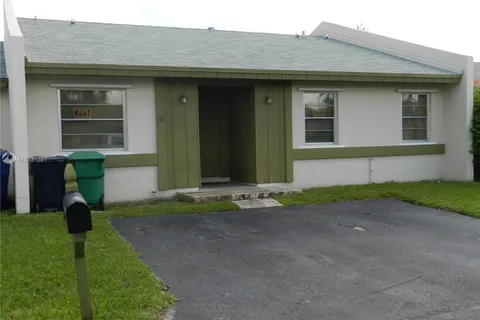 12213 SW 110th Ln # 12213, Miami FL 33186
