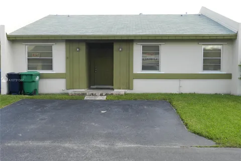 12213 SW 110th Ln # 12213, Miami FL 33186