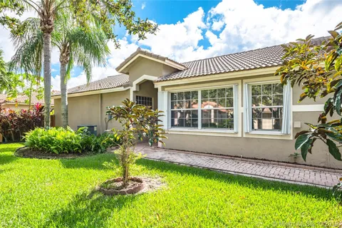 4128 Sapphire Ter, Weston FL 33331