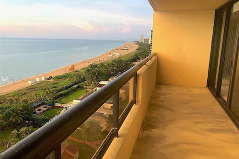 2555 Collins Ave # 1607, Miami Beach FL 33140