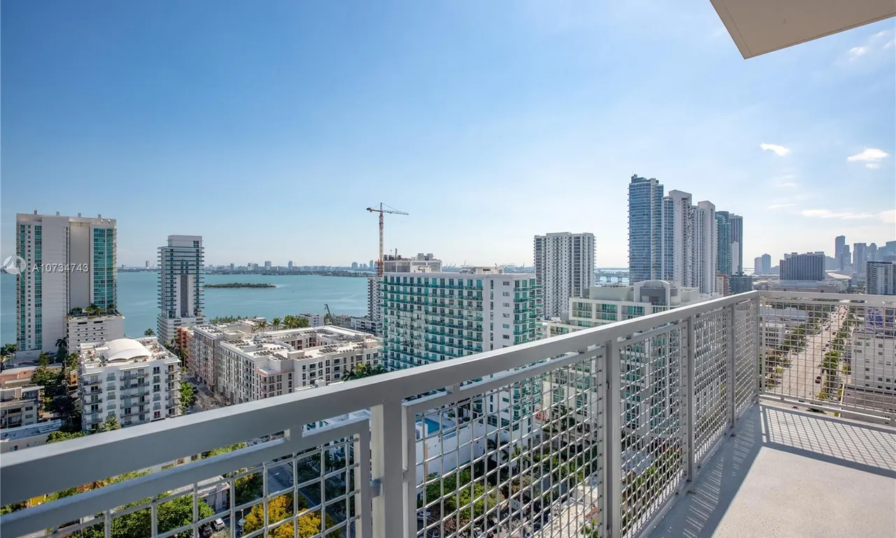 2500 Biscayne Blvd, Miami FL 33137