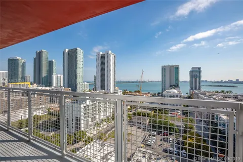 2500 Biscayne Blvd, Miami FL 33137