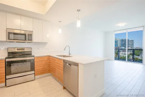 2500 Biscayne Blvd, Miami FL 33137