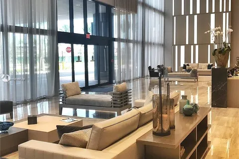 5300 Paseo Blvd # 1702, Doral FL 33166