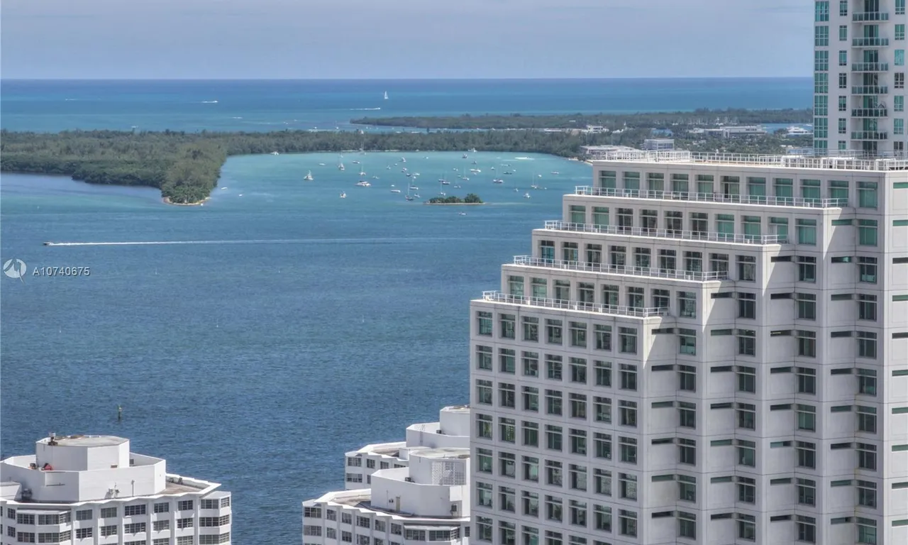 68 SE 6th St # 3511, Miami FL 33131
