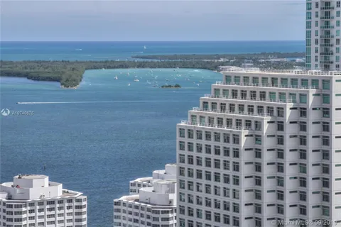 68 SE 6th St # 3511, Miami FL 33131