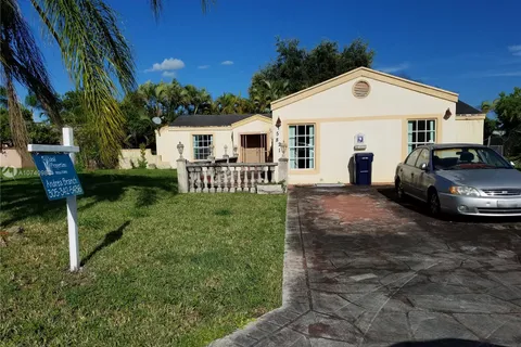 15821 SW 147th Ct, Miami FL 33187