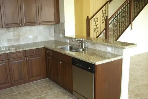2955 NW 126TH AV # 5, Sunrise FL 33323