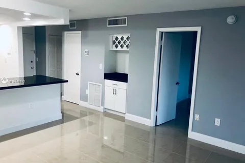 3551 NE 169th # 309, North Miami Beach FL 33160
