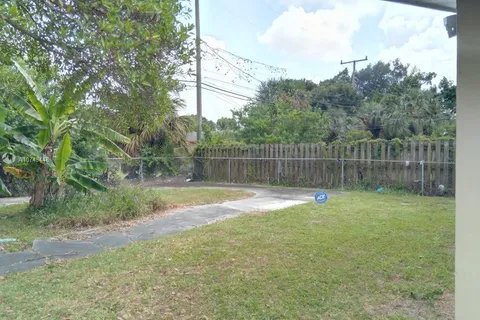 1036 NW 5th Ave, Fort Lauderdale FL 33311