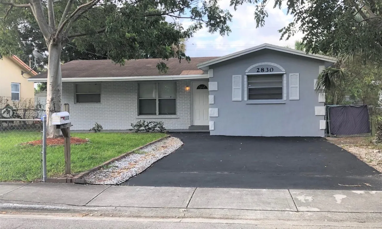2830 NW 8 Court, Fort Lauderdale FL 33311
