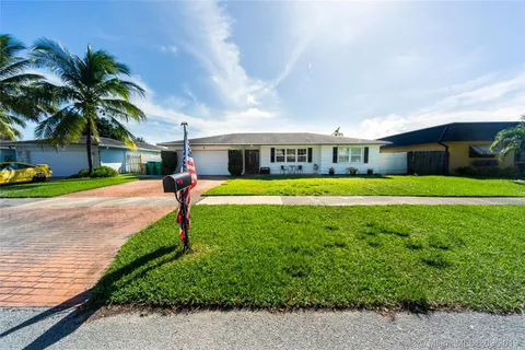 2708 SW 81st Ter, Davie FL 33328
