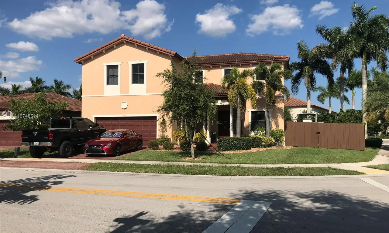 165 SE 36th Pl, Homestead FL 33033