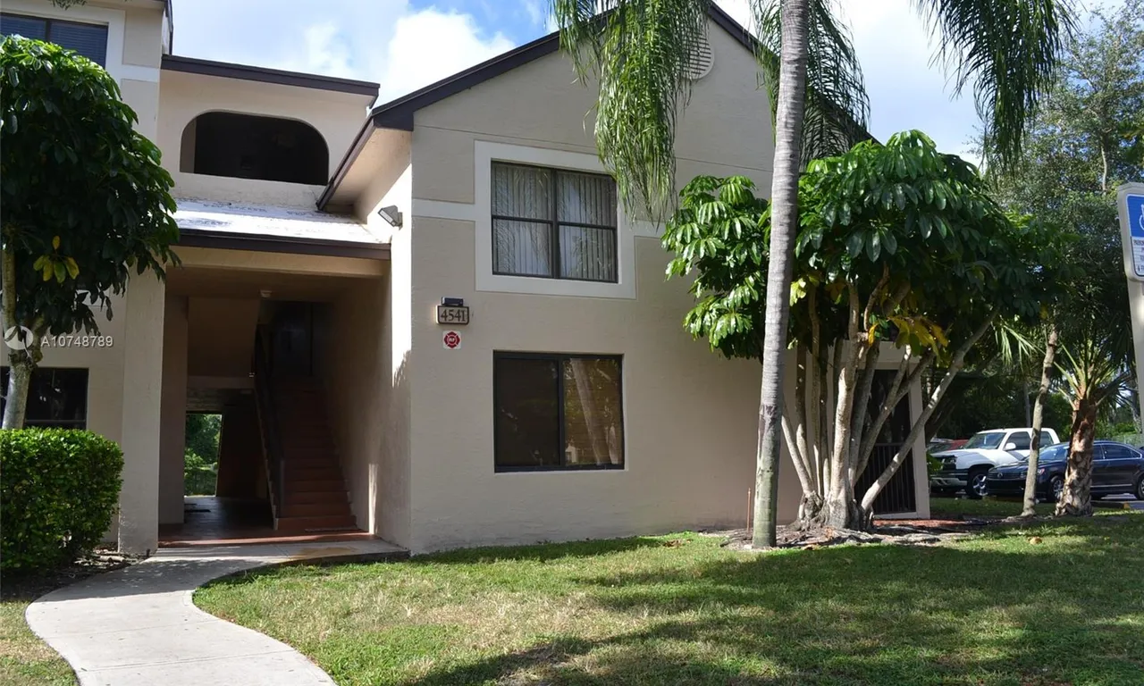 4541 W Mcnab Rd # 22, Pompano Beach FL 33069
