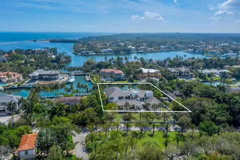 340 Leucadendra Dr, Coral Gables FL 33156