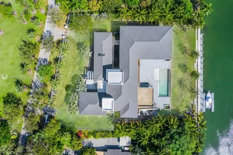340 Leucadendra Dr, Coral Gables FL 33156
