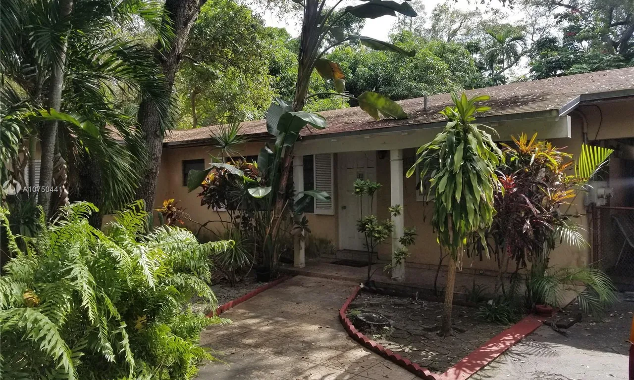 1750 NE 144th St, North Miami FL 33181