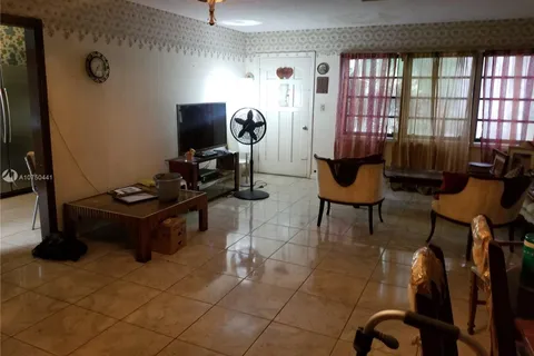 1750 NE 144th St, North Miami FL 33181