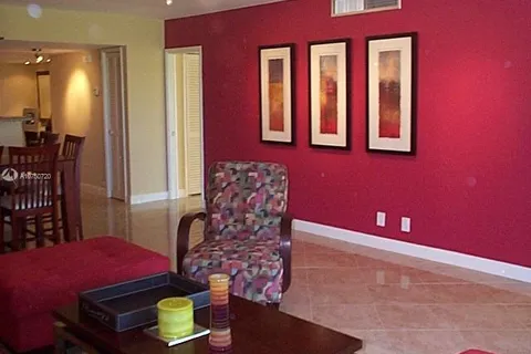 2681 S COURSE DR. # 212, Pompano Beach FL 33069