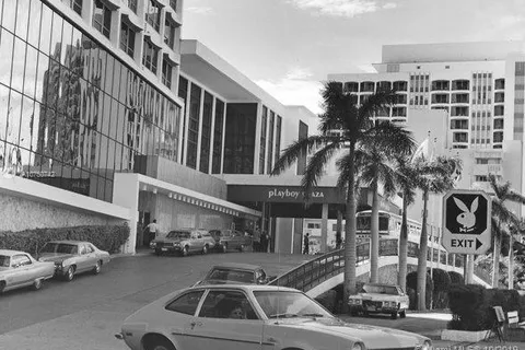 5445 Collins Ave, Miami Beach FL 33140