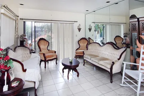1051 SW 3rd St, Miami FL 33130