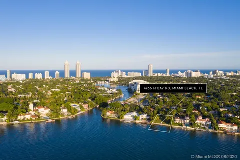 4766 N Bay Rd, Miami Beach FL 33140
