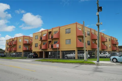 3675 W 11th Ave # 209, Hialeah FL 33012