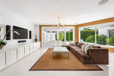 6461 Pinetree Dr, Miami Beach FL 33141