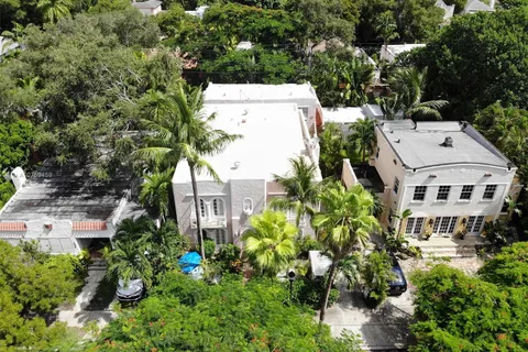 143 NE 43rd St, Miami FL 33137