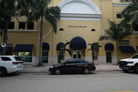 50 Menores Ave # 612, Coral Gables FL 33134