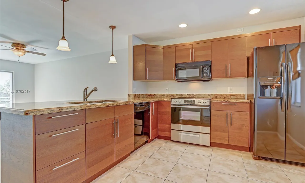 608 NE 2nd St # 338, Dania Beach FL 33004