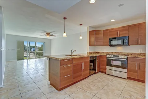 608 NE 2nd St # 338, Dania Beach FL 33004