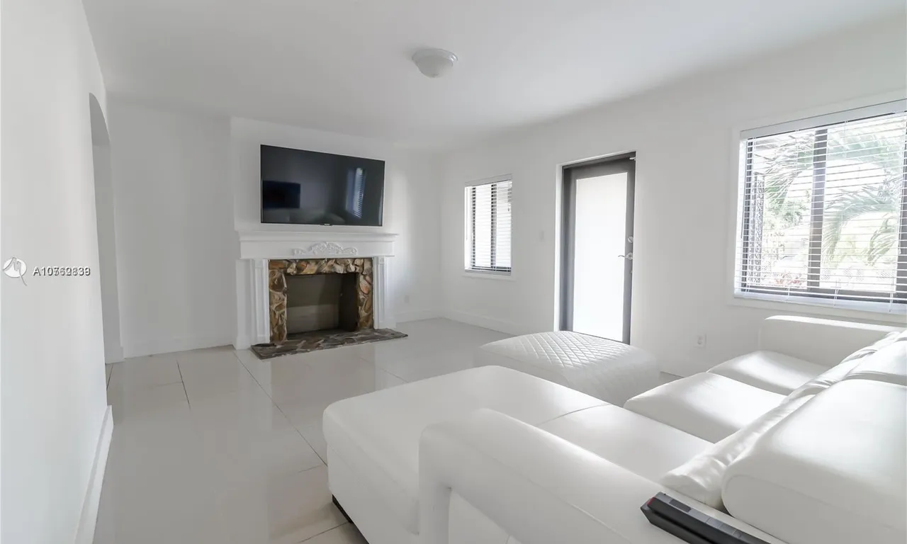 3150 SW 19th Ter, Miami FL 33145