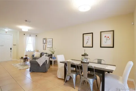16646 SW 79th Ter, Miami FL 33193