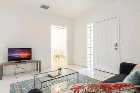 2608 NW 26th St, Miami FL 33142