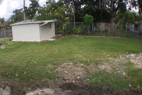 6335 SW 39 st, Miami FL 33134