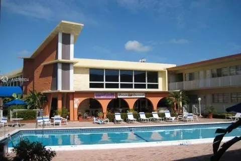 26 Diplomat Pkwy # 2241, Hallandale Beach FL 33009