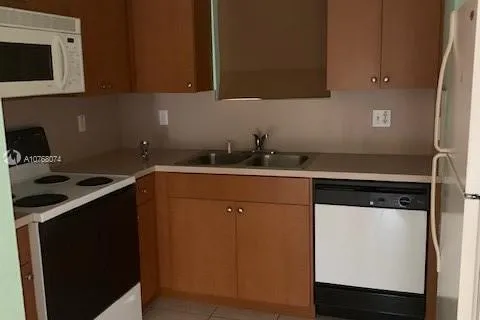 650 Palm Ave # A2, Hialeah FL 33010