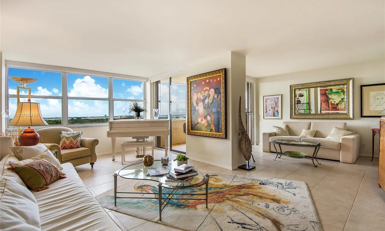2555 Collins Ave # 1508, Miami Beach FL 33140