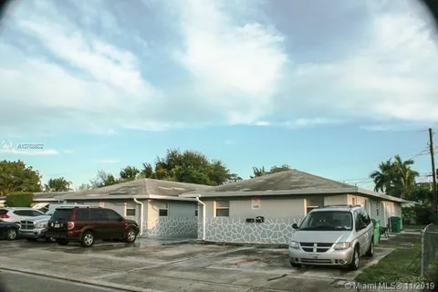 1634 W 9th St, Riviera Beach FL 33404
