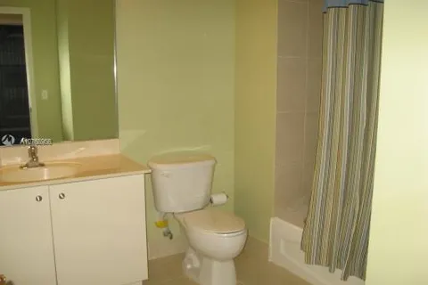 2400 SW 27 AV # 604, Miami FL 33133