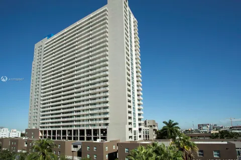 915 NW 1 AV # H2512, Miami FL 33136