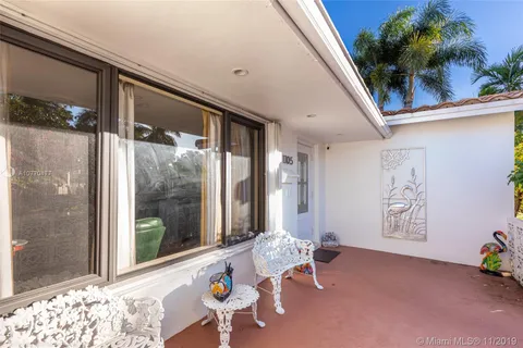 1105 N 13th Ave, Hollywood FL 33019