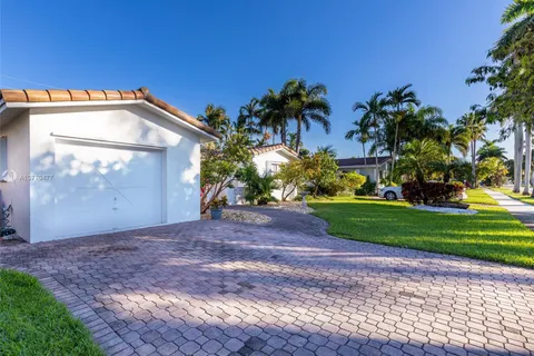 1105 N 13th Ave, Hollywood FL 33019
