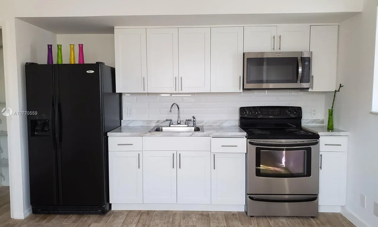 1750 Fletcher # 6, Hollywood FL 33020